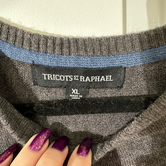 Men’s blue and charcoal ombré sweater - Picture 2 of 2